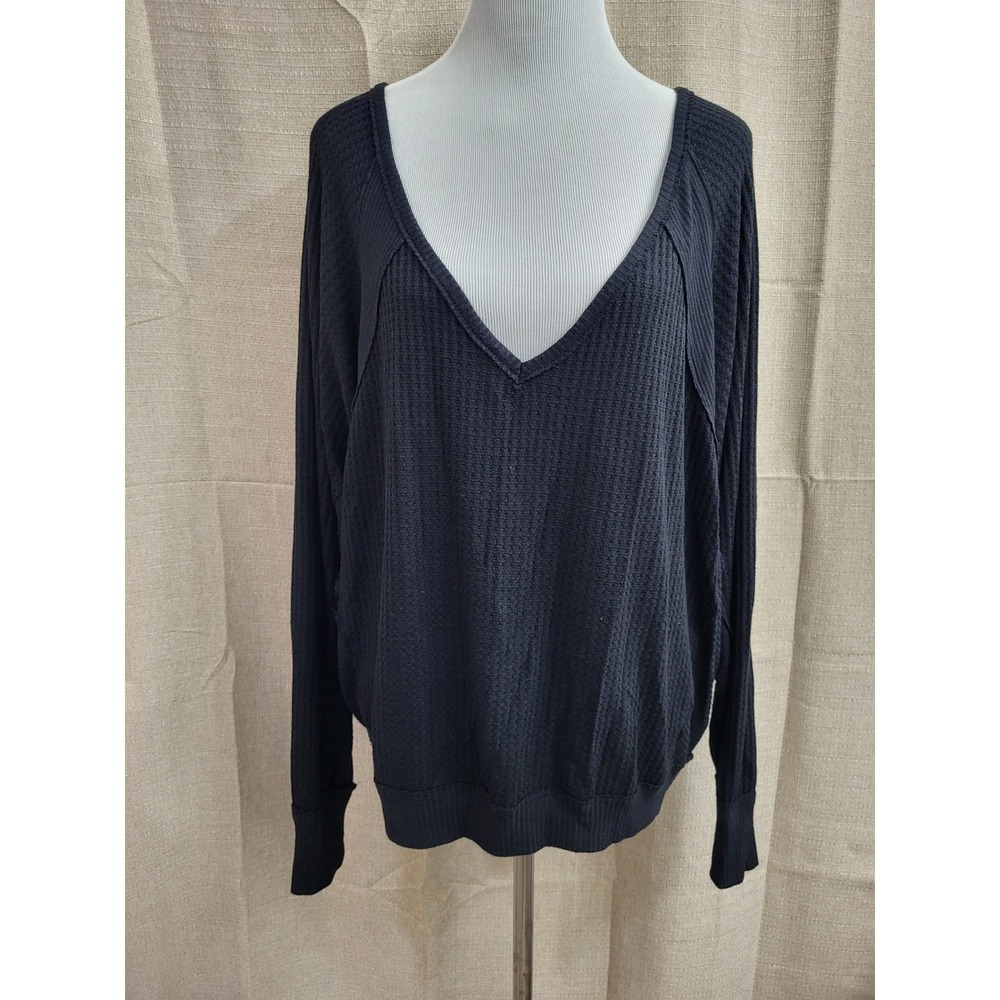 We The Free Free People Black Waffle Knit V-Neck Thermal Top Medium Oversized